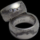 Titanring mit Gravuren Diamant